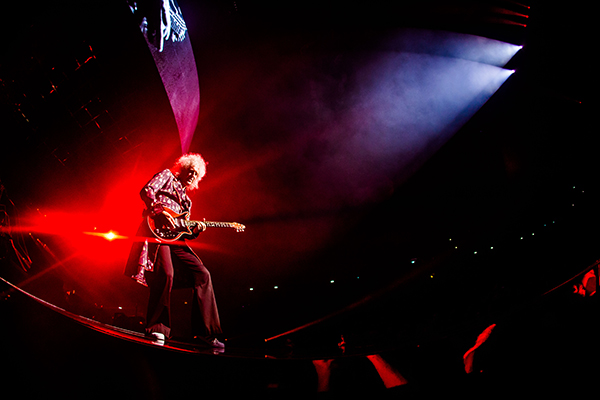 brian may new horizons