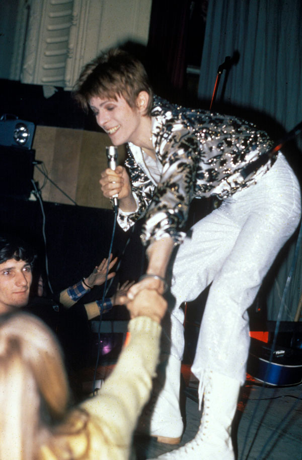 david bowie ziggy stardust 1972 white pants