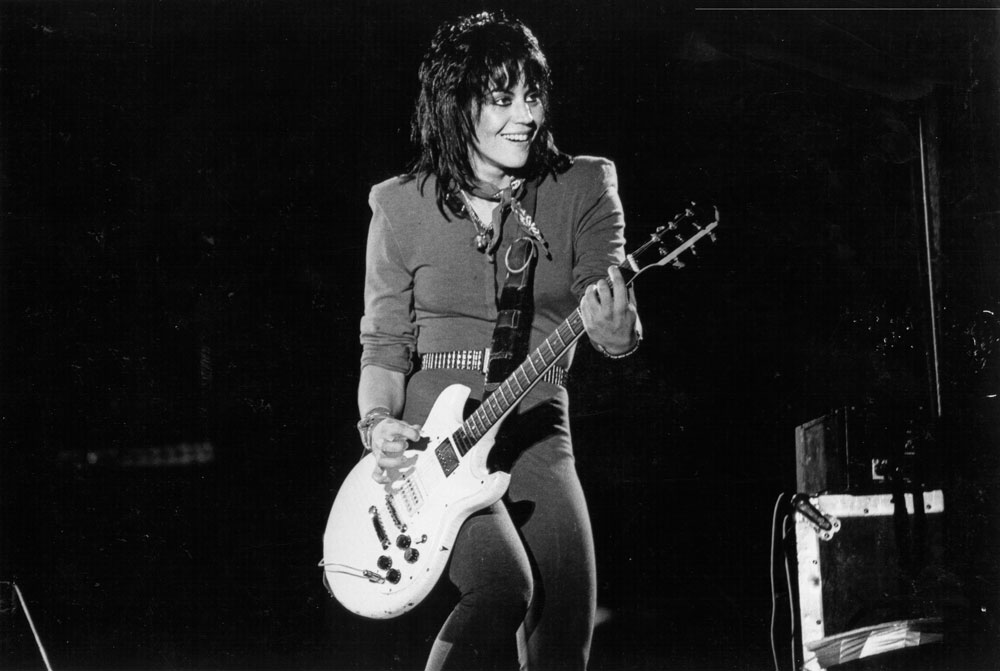 Joan Jett red hot summer tour