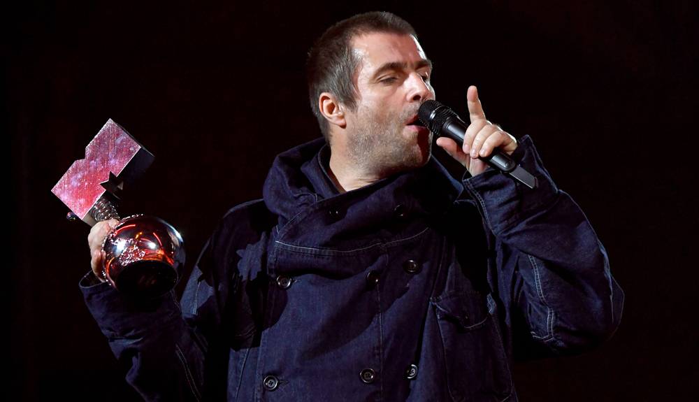 liam gallagher rock icon award