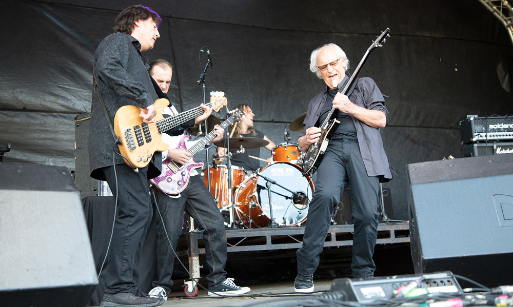 martin barre jethro tull tour