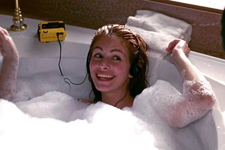 pretty woman kiss bath scene