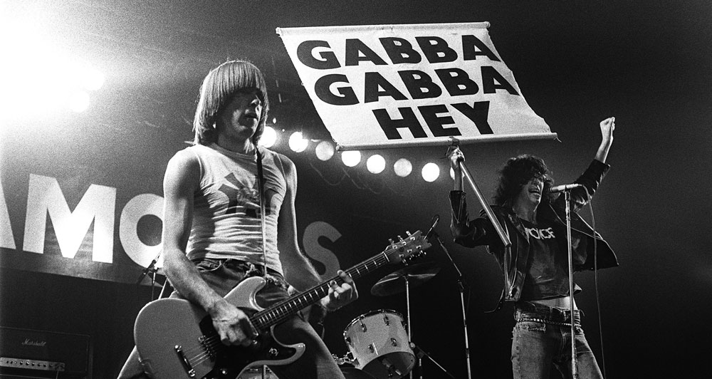 ramones it's alive