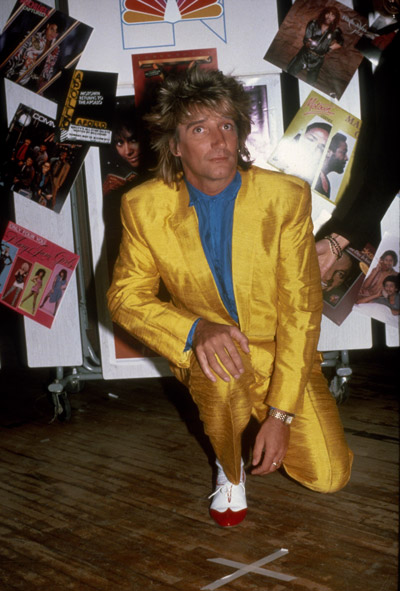 rod stewart yellow suit