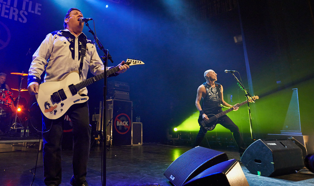 stiff little fingers