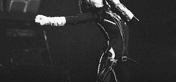 5 Great Kate Bush Music Videos 