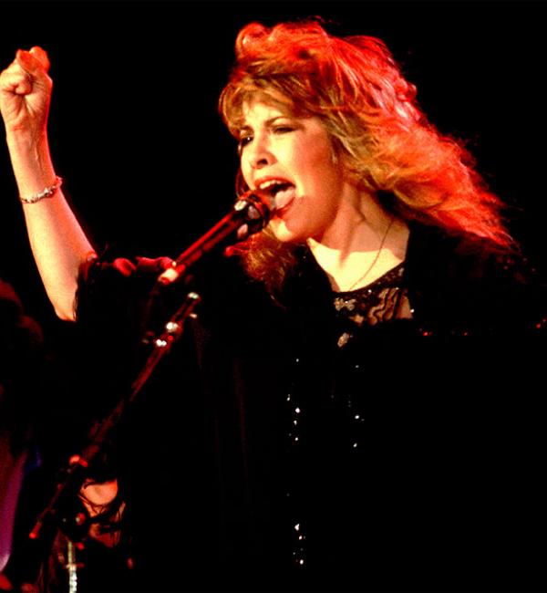 Festive Flashback! Stevie Nicks’ Breathtaking 1987 Performance Of “Silent Night”
