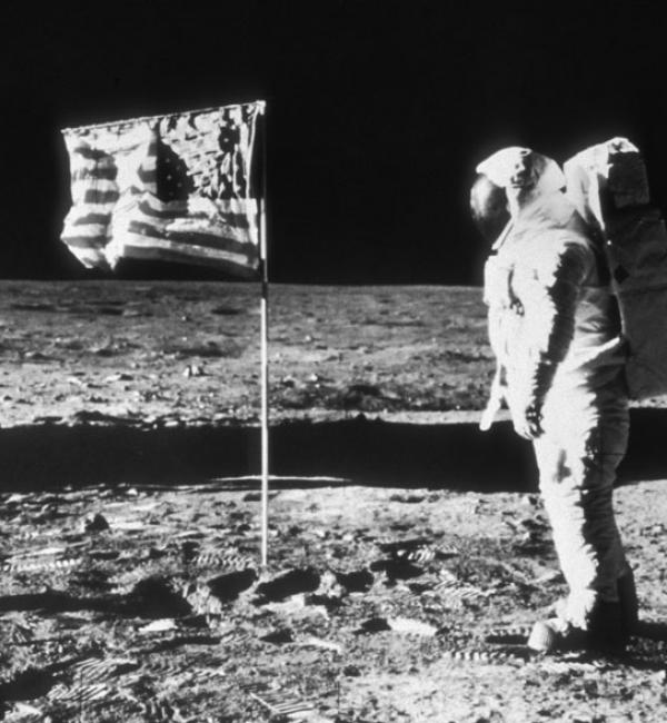 Over The Moon With The B-52's, Van Morrison, Thin Lizzy, Bowie, Elvis & More! 