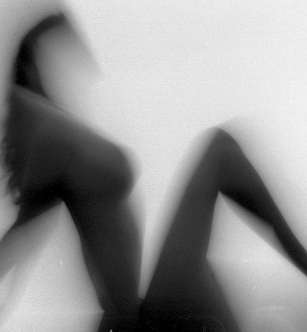NSFW! 12 Music Videos Featuring Nudity 