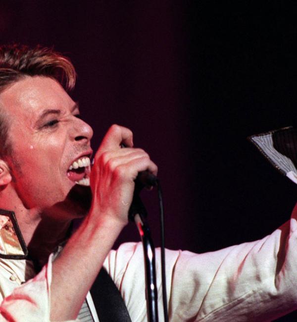 Listen to 90s David Bowie, Live!