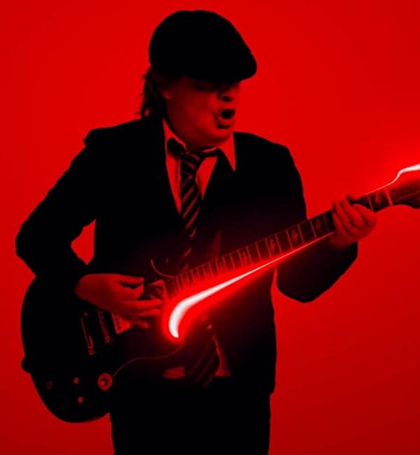 AC/DC Have Unleashed A Hot New Video “Shot In The Dark” 
