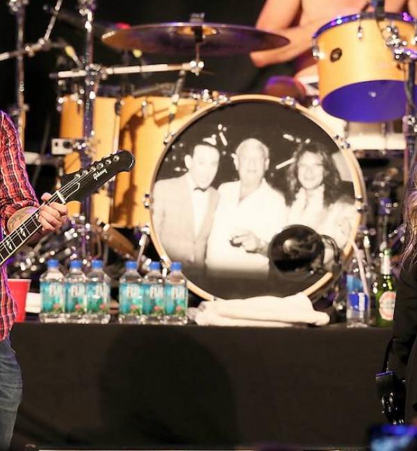 Remembering When Stevie Nicks & Dave Grohl’s Joined Forces on The Letterman Show in 2013