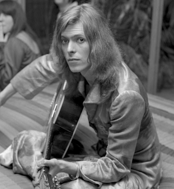 David Bowie’s 1971: Hunky Dory, Arnold Corns and the Conception of Ziggy Stardust
